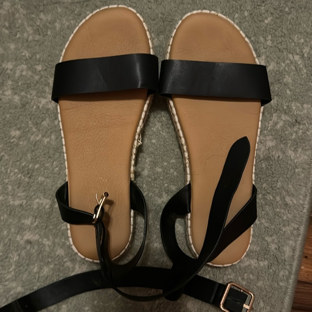 SHEIN strap sandals!